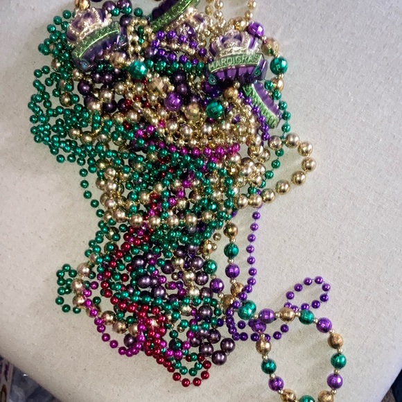 MARDI GRAS Beads - Picture 3 of 5